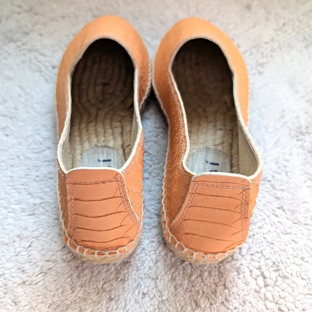 NWT Manebi Amazonia Embossed Leather Espadrilles in Pastel Rose (size: 6)